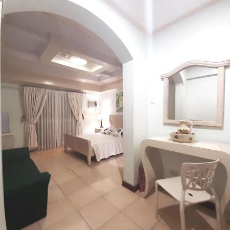 Casa Micarosa Hotel Manila Exteriör bild